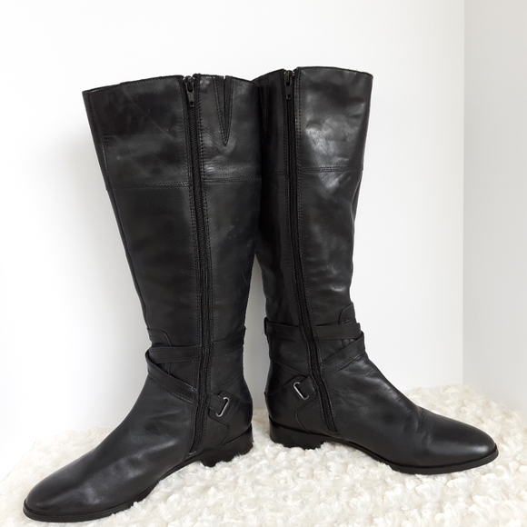 Clark's black leather buckle harness riding boots. - Picture 12 of 12